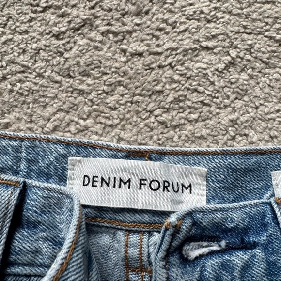 Aritzia Denim Forum jeans the Claudia high rise baggy straight leg 24 - Picture 5 of 13